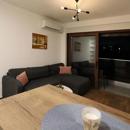 Lux Rose Avenue شقة