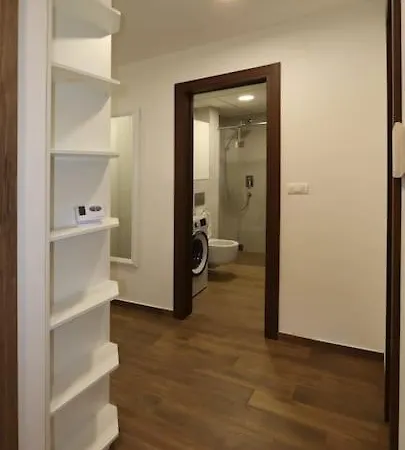 Lux Rose Avenue * كراغوييفاك