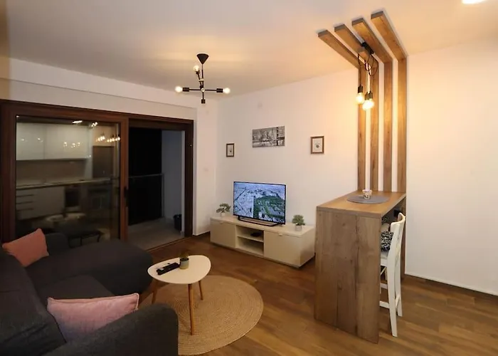 아파트 Lux Rose Avenue